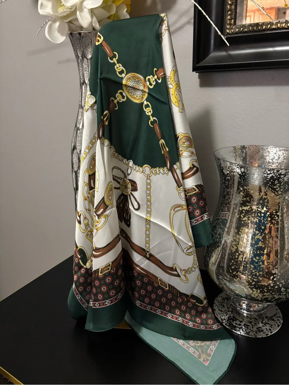 Green & White Chain Print Silk Feel Scarf